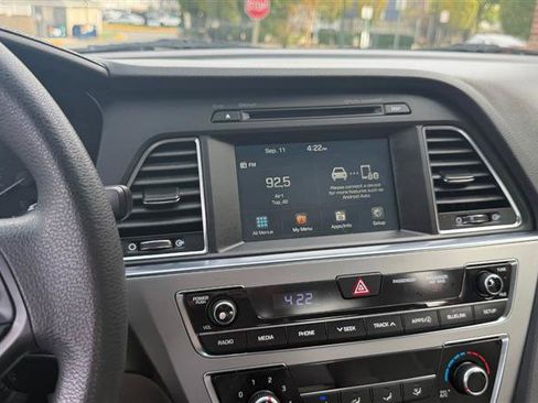 Used 2016 Hyundai Sonata Sport FWD image 29