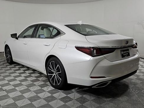 Used 2025 Lexus ES 350 w/ Premium Package FWD image 7