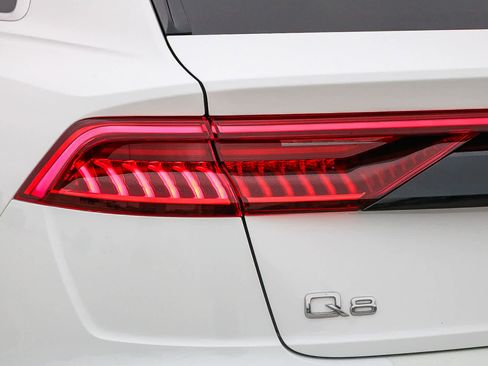 Used 2023 Audi Q8 Premium w/ Convenience Package image 10