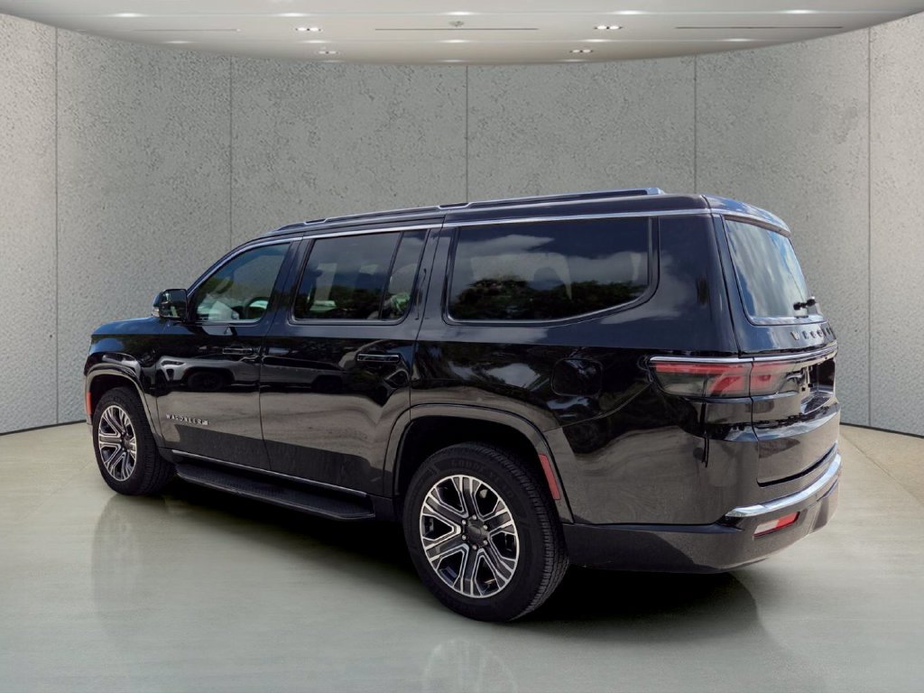Certified 2024 Jeep Wagoneer Series II AWD/4WD image 8