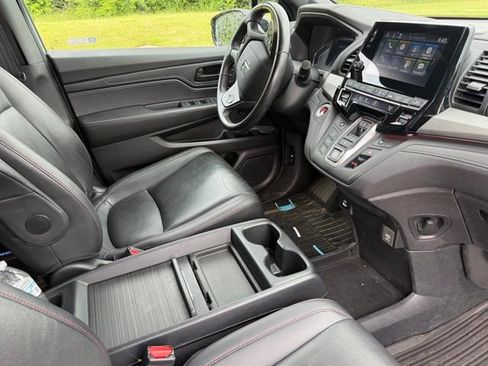 Used 2023 Honda Odyssey Sport image 13