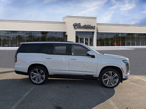 Used 2025 Cadillac Escalade Sport Platinum image 6