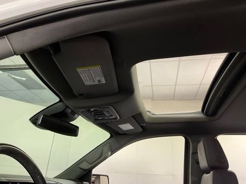Used 2024 GMC Sierra 1500 SLT w/ SLT Premium Plus Package RWD image 29