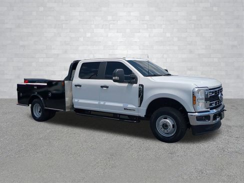 Used 2025 Ford F350 XL w/ XL Chrome Package image 10