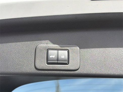 Used 2025 Nissan Murano SL w/ Cargo Package image 16