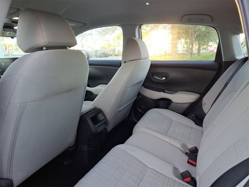 Used 2024 Honda HR-V LX image 8