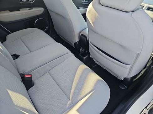Used 2022 Honda HR-V EX image 11