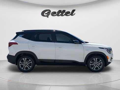 Used 2021 Kia Seltos S AWD/4WD image 4