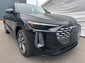 New 2025 Audi Q5 Premium video 1