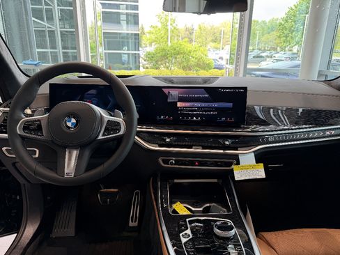 New 2027 BMW X7 xDrive40i AWD/4WD image 16