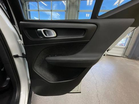 Used 2023 Volvo XC40 Recharge Plus AWD/4WD image 25