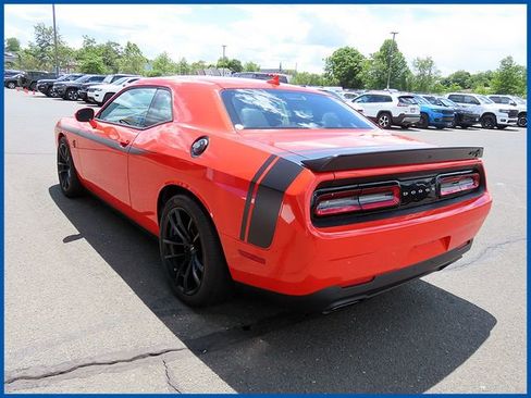 Used 2023 Dodge Challenger SRT Hellcat w/ Driver Convenience Group RWD image 5