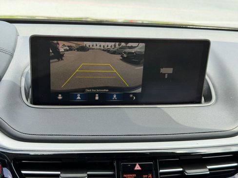 Certified 2023 Acura MDX FWD w/ Technology Package image 2