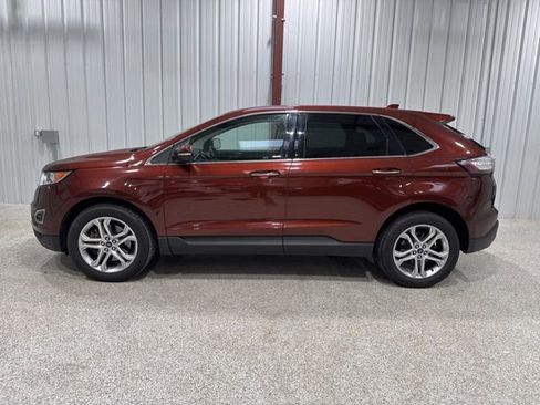 Used 2016 Ford Edge Titanium w/ Technology Package image 4