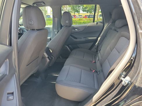 Used 2026 Chevrolet Equinox LT FWD image 9