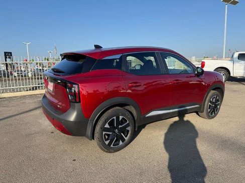 New 2026 Nissan Kicks SV w/ SV Premium Package image 6