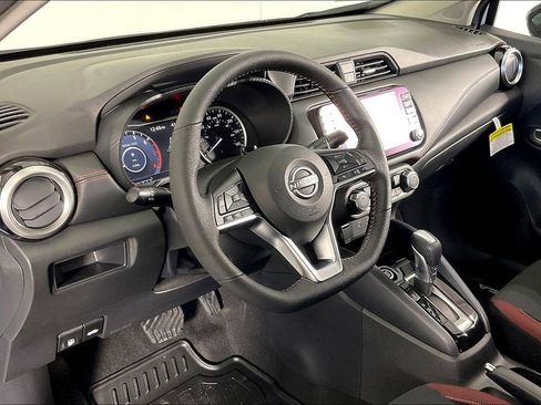 New 2025 Nissan Versa SR w/ Trunk Package image 8