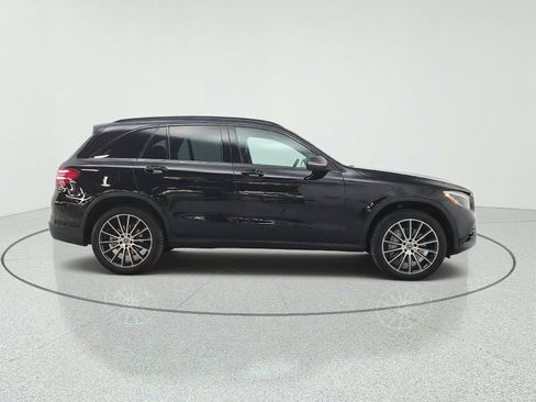Used 2019 Mercedes-Benz GLC 300 image 4
