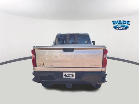 Used 2022 Chevrolet Silverado 2500 Custom w/ Custom Value Package image 6