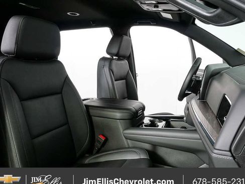 Certified 2025 Chevrolet Tahoe Z71 AWD/4WD image 21