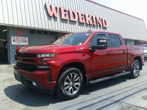 Used 2021 Chevrolet Silverado 1500 RST AWD/4WD image 2