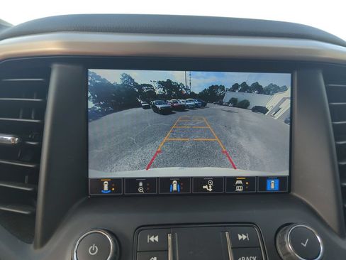 Used 2021 GMC Acadia Denali w/ Denali Technology Package FWD image 26