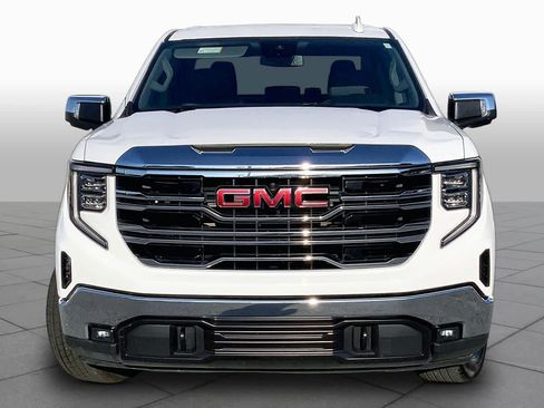 Used 2025 GMC Sierra 1500 SLT RWD image 4