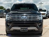 Used 2019 Ford Expedition XLT image 2