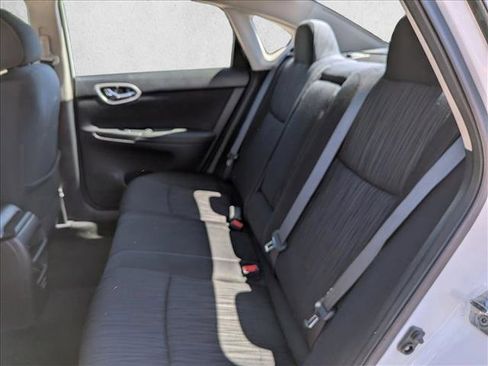 Used 2019 Nissan Sentra SV FWD image 17