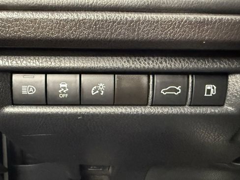 Used 2025 Toyota Camry XSE image 24