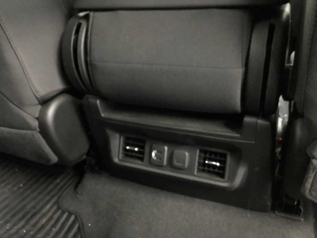 Used 2021 Chevrolet Silverado 1500 LT w/ Bed Protection Package AWD/4WD image 19