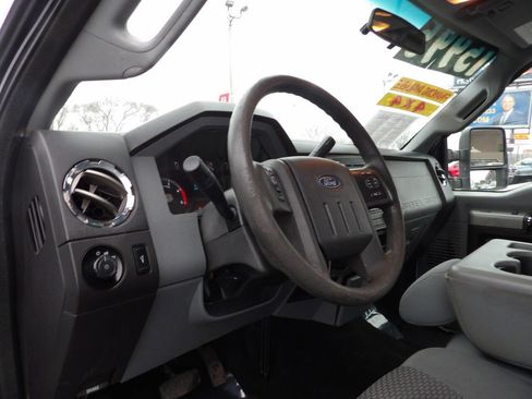 Used 2015 Ford F350 XLT image 8