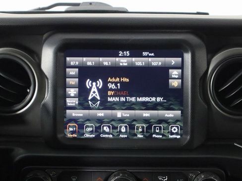 Used 2022 Jeep Wrangler Unlimited Sport w/ Sun And Sound Package image 27