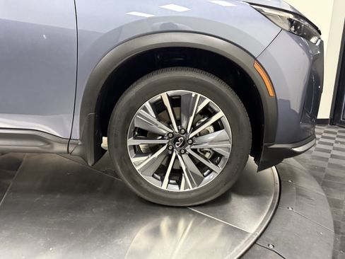Certified 2027 INFINITI QX60 Luxe w/ Cargo Package FWD image 9