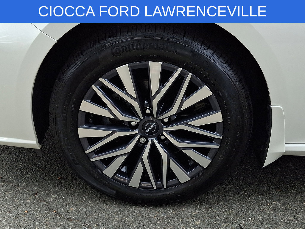 Used 2023 Nissan Altima 2.5 SV AWD/4WD image 12