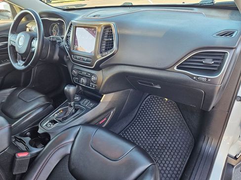 Used 2021 Jeep Cherokee Trailhawk w/ Sun, Sound & Nav Group image 39