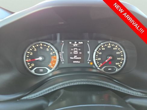 Used 2020 Jeep Renegade Altitude FWD image 24