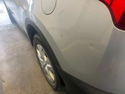 Used 2015 Toyota RAV4 LE AWD/4WD image 7