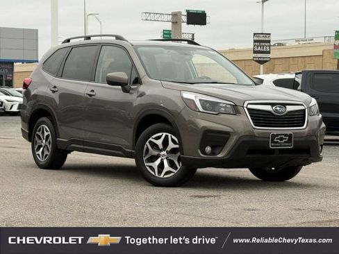 Used 2021 Subaru Forester Premium w/ Popular Package #1 AWD/4WD image 2