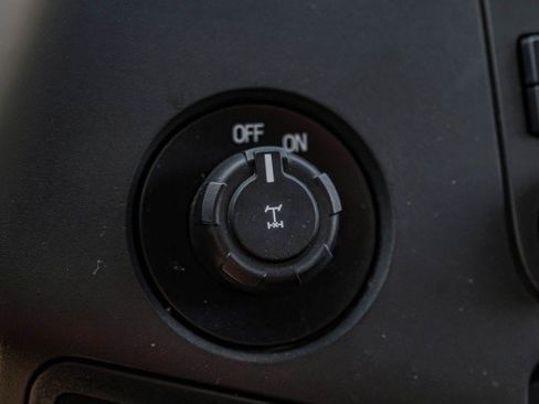 Used 2016 Ford F250 XL w/ Power Equipment Group RWD image 28