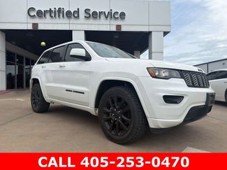 Used 2018 Jeep Grand Cherokee Altitude AWD/4WD video 1