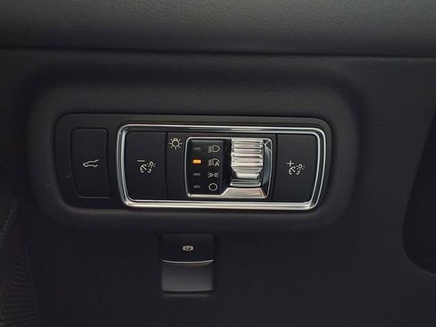 New 2026 Lincoln Nautilus Premier image 16