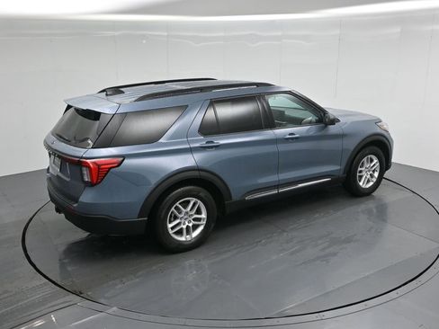 Used 2025 Ford Explorer Active image 39