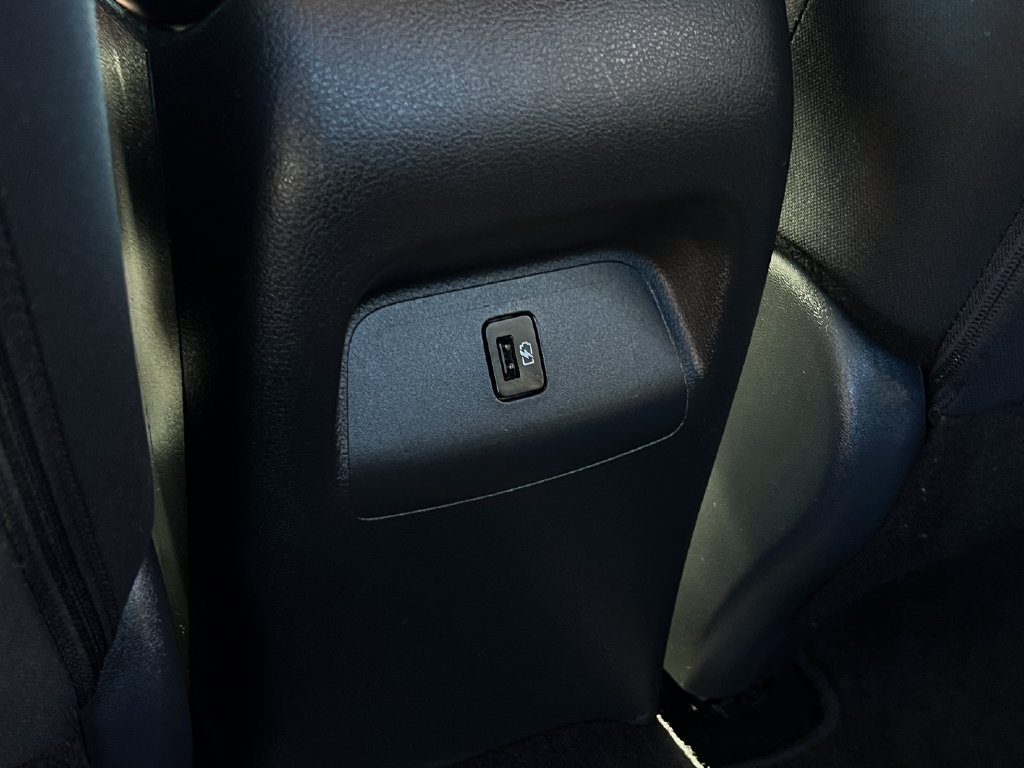 Certified 2025 Nissan Sentra SV FWD image 16