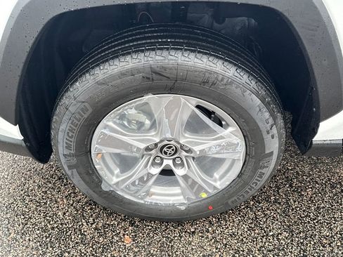 New 2025 Toyota RAV4 XLE image 14