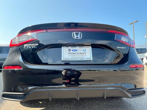 Used 2024 Honda Civic Sport image 7