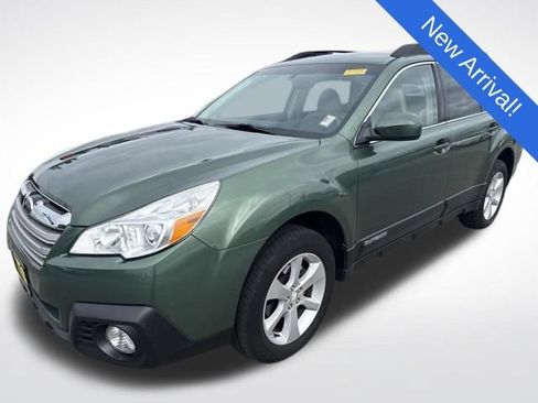 Used 2014 Subaru Outback 2.5i Premium w/ Moonroof Package AWD/4WD image 3