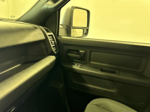 New 2026 RAM 2500 Tradesman AWD/4WD image 25