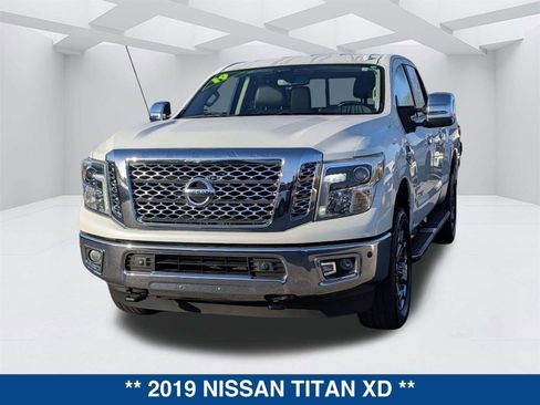Used 2019 Nissan Titan SL w/ Texas Titan Edition image 7