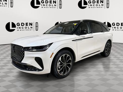 Used 2026 Lincoln Nautilus Reserve AWD/4WD image 1